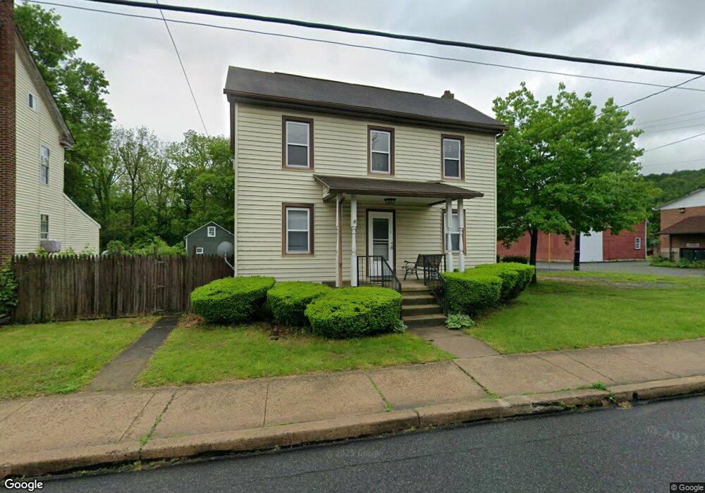 108 E Chestnut St, Bechtelsville, PA 19505 - photo 1