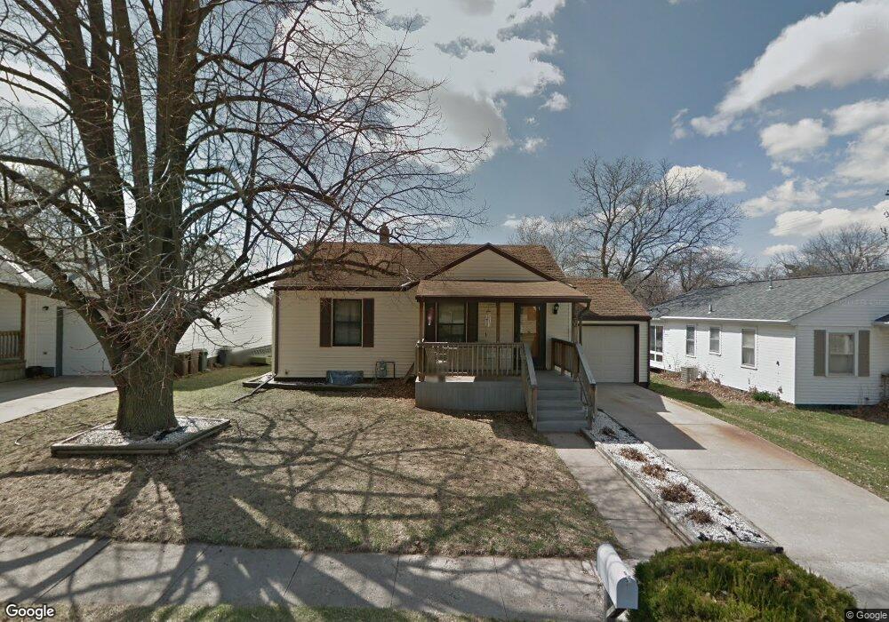 1002 Sunset Blvd, Shenandoah, IA 51601 - photo 1