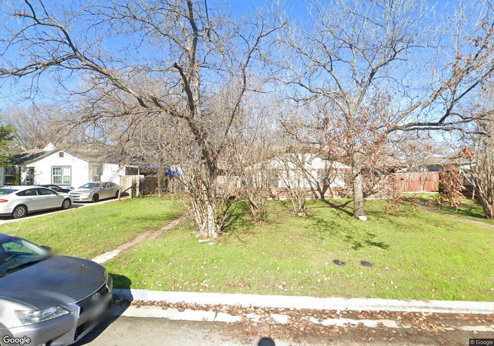 724 Bonham St, Grand Prairie, TX 75050 - photo 1