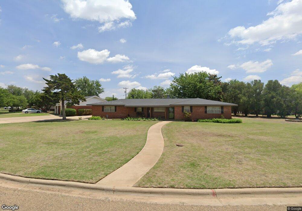 1610 Dallas St, Plainview, TX 79072 - photo 1