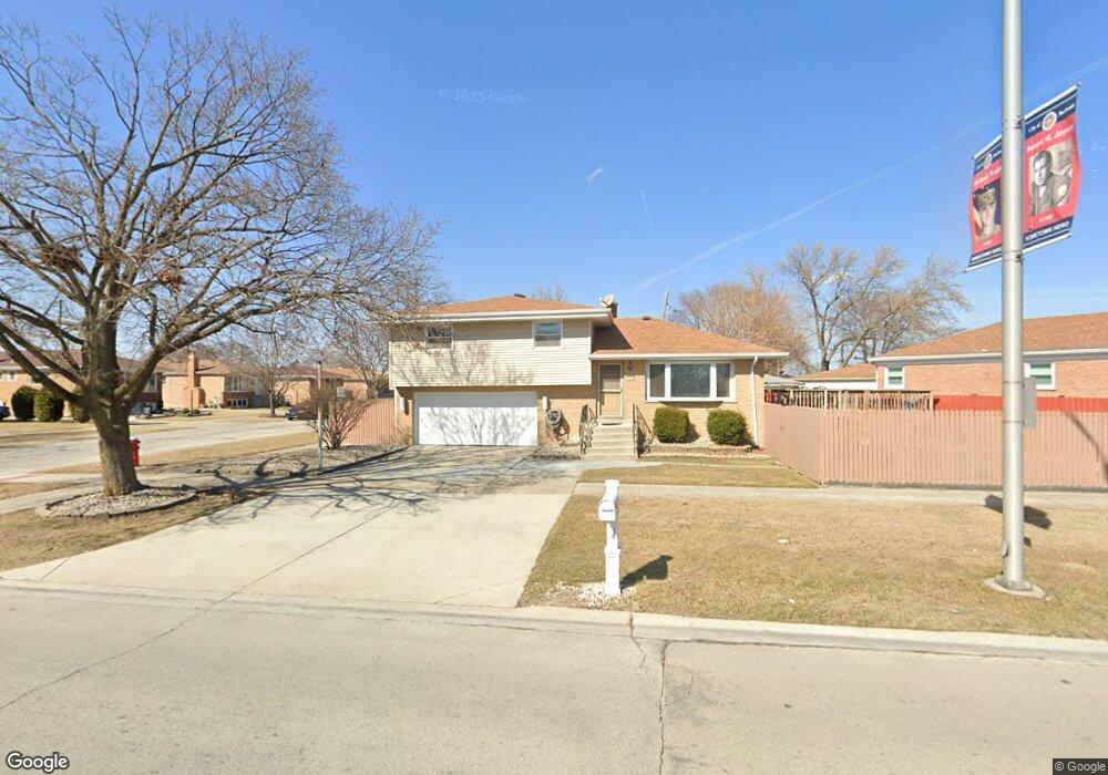 5938 W 83rd St, Burbank, IL 60459 - photo 1