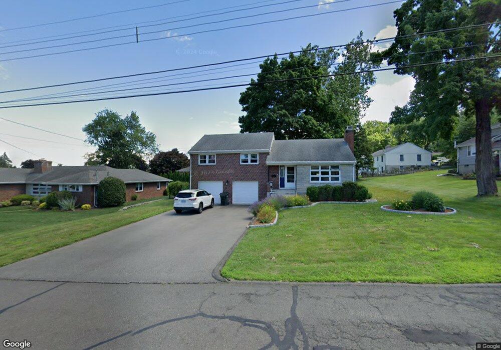 116 Crest St, Wethersfield, CT 06109 - photo 1