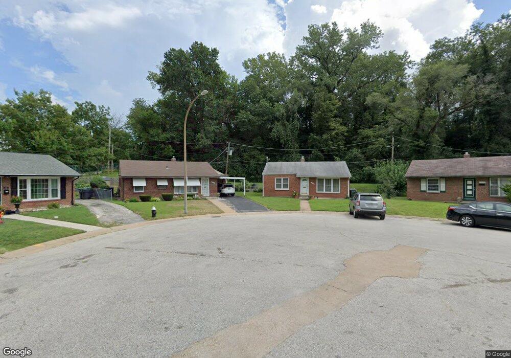 4304 Dryden Ct, Saint Louis, MO 63115 - photo 1