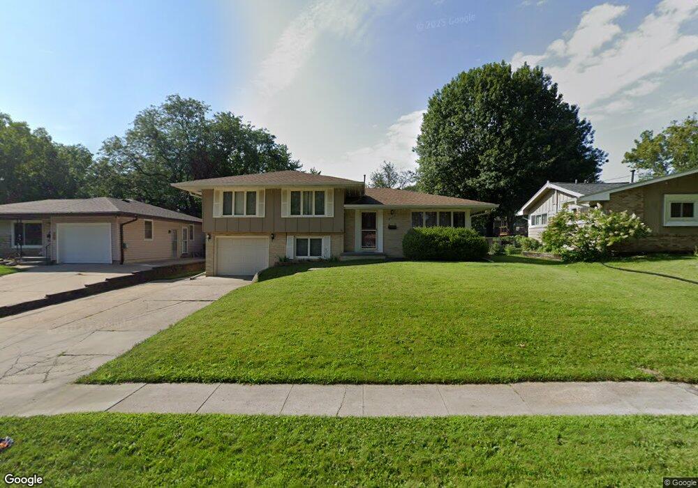 3110 Aurora Ave, Des Moines, IA 50310 - photo 1