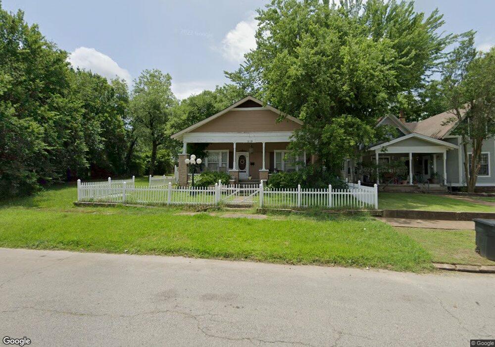 218 W Hull St, Denison, TX 75020 - photo 1