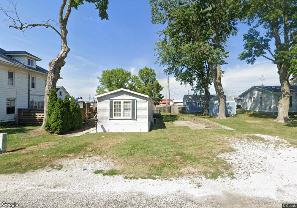 121 E Sylvan St, Virginia, IL 62691 - photo 1