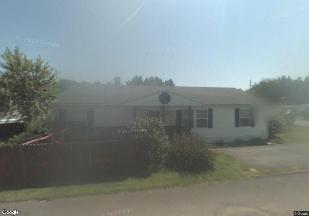 181 Village Dr, Taylor, PA 18517 - photo 1