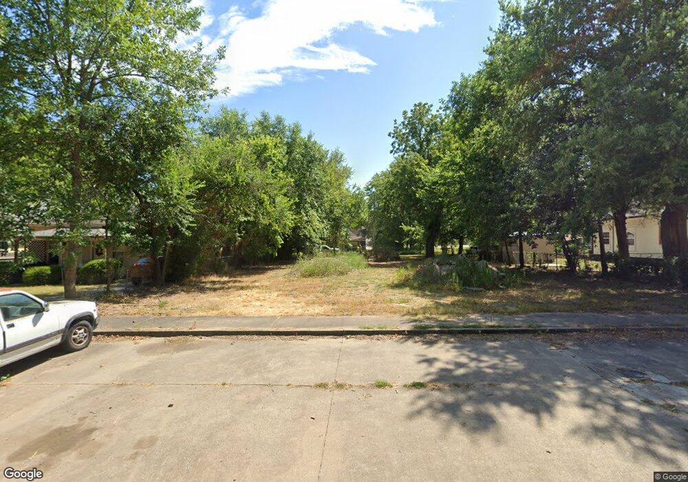 523 E 6th St, Claremore, OK 74017 - photo 1