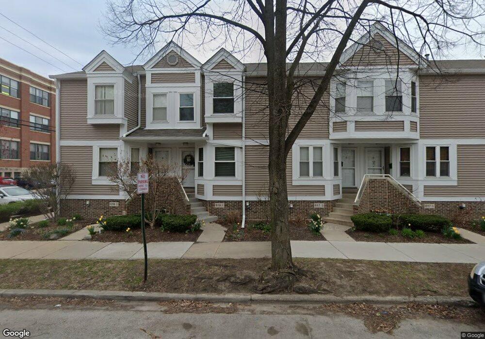 619A Custer Ave unit A, Evanston, IL 60202 - photo 1