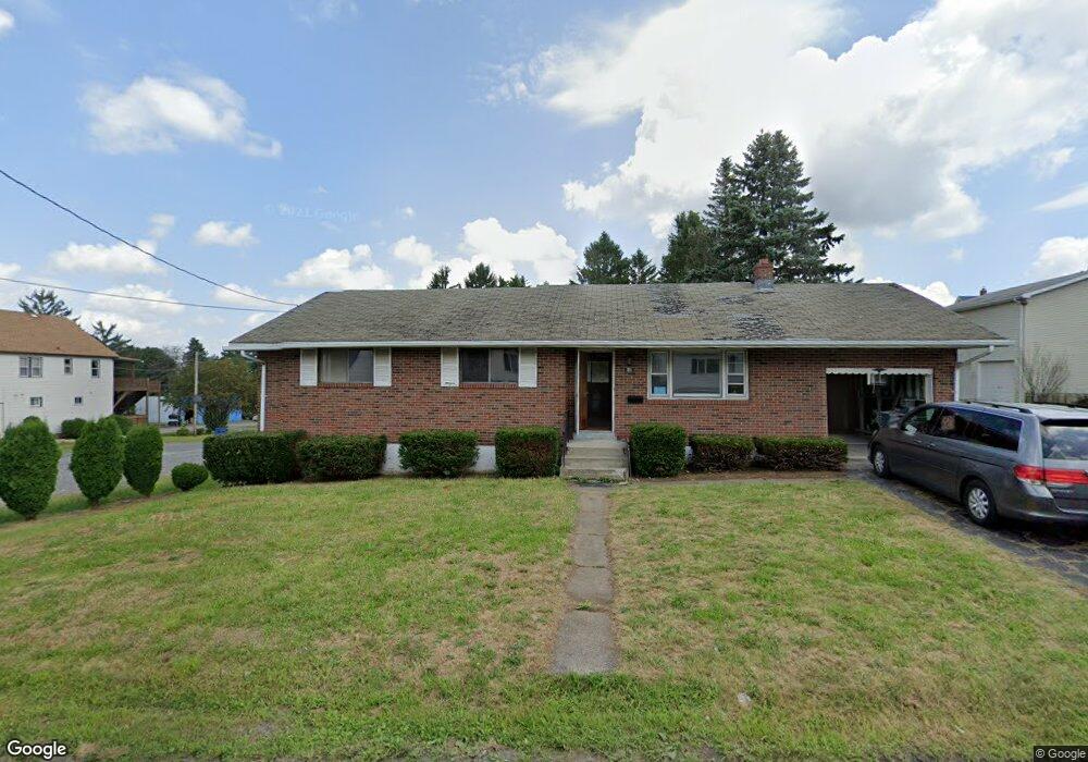 945 N Locust St, Hazleton, PA 18201 - photo 1