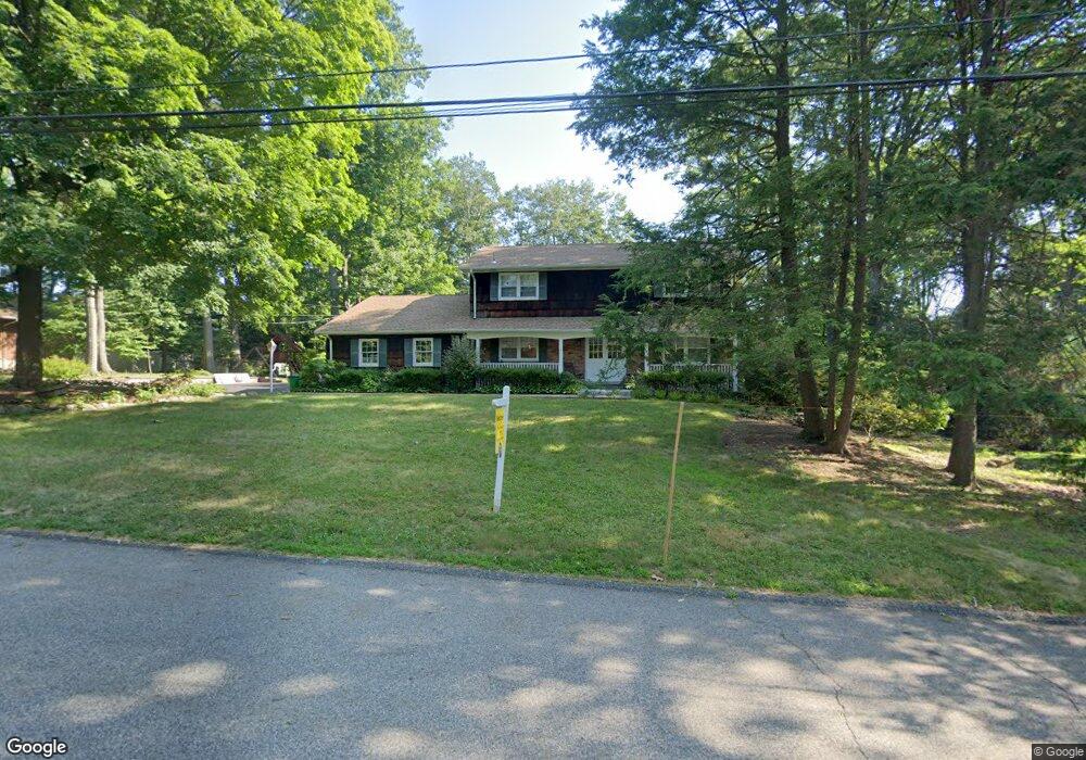 11 Fox Hill Rd, Spring Valley, NY 10977 - photo 1