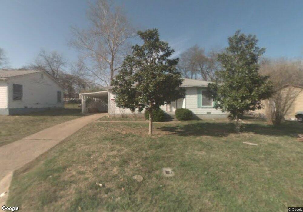 225 E Acheson St, Denison, TX 75021 - photo 1