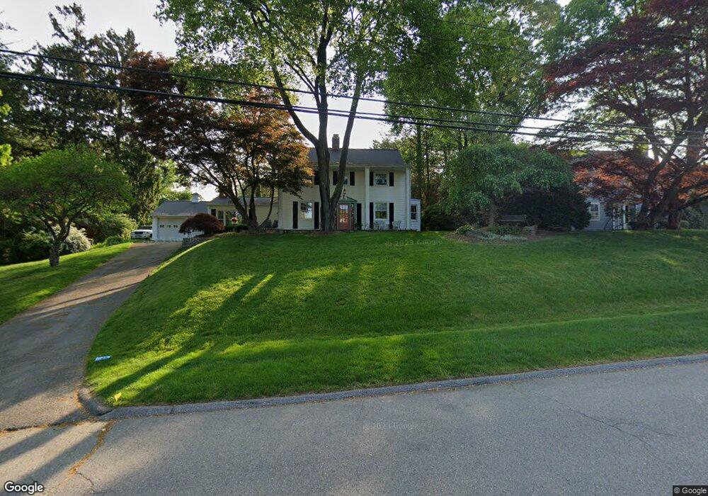 18 Fern Cir, Trumbull, CT 06611 - photo 1