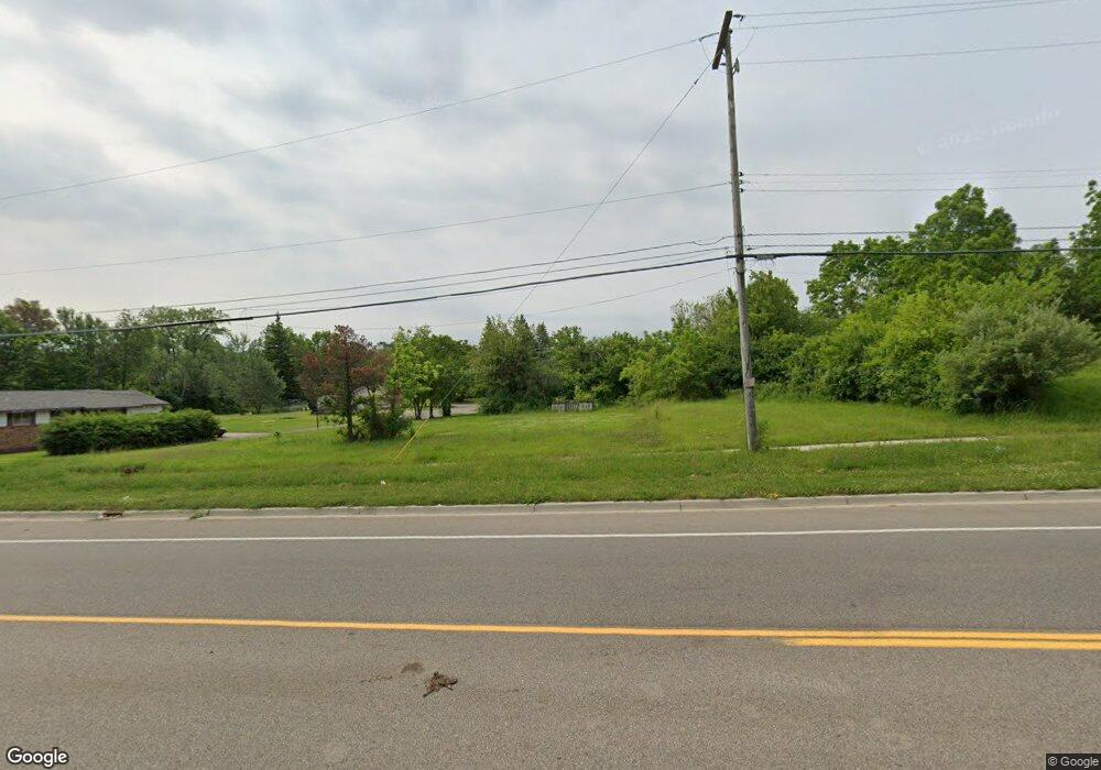 942 E Carpenter Rd, Flint, MI 48505 - photo 1