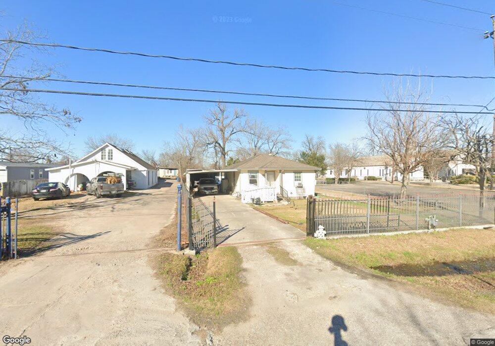 2433 Lone Oak Rd, Houston, TX 77093 - photo 1