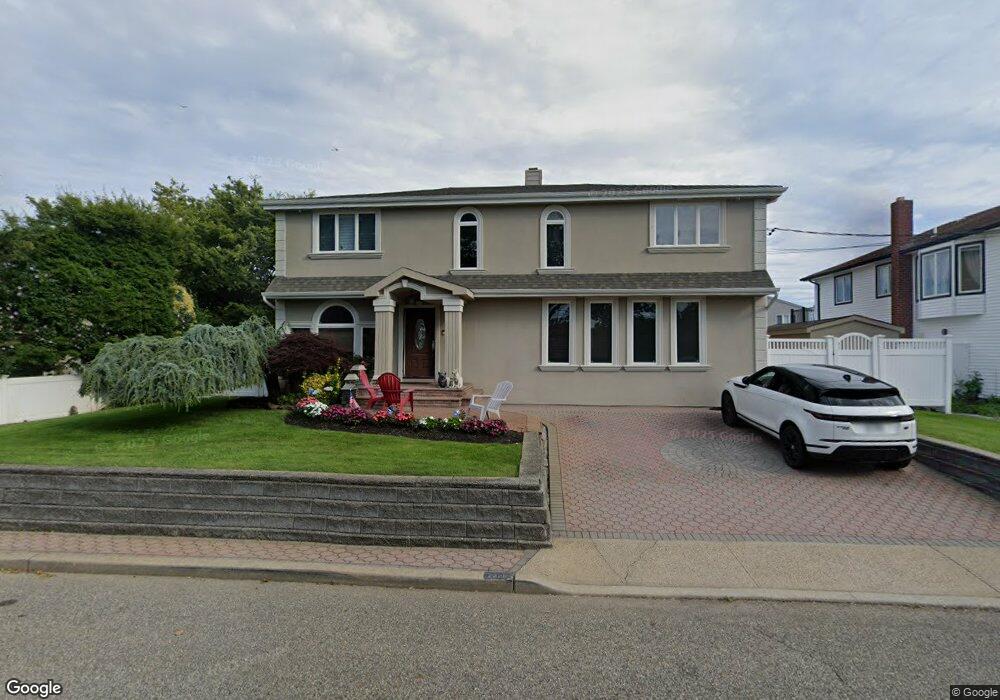2355 Beach St, Bellmore, NY 11710 - photo 1