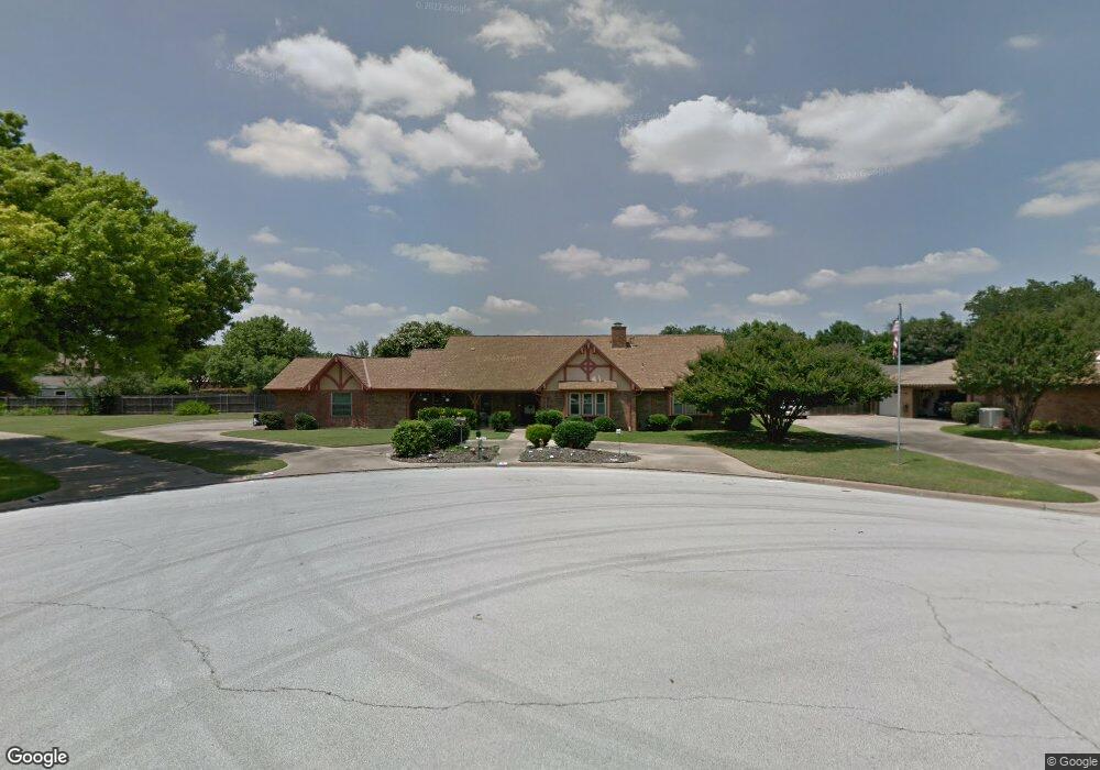 116 Jeannie Ct, Hurst, TX 76054 - photo 1