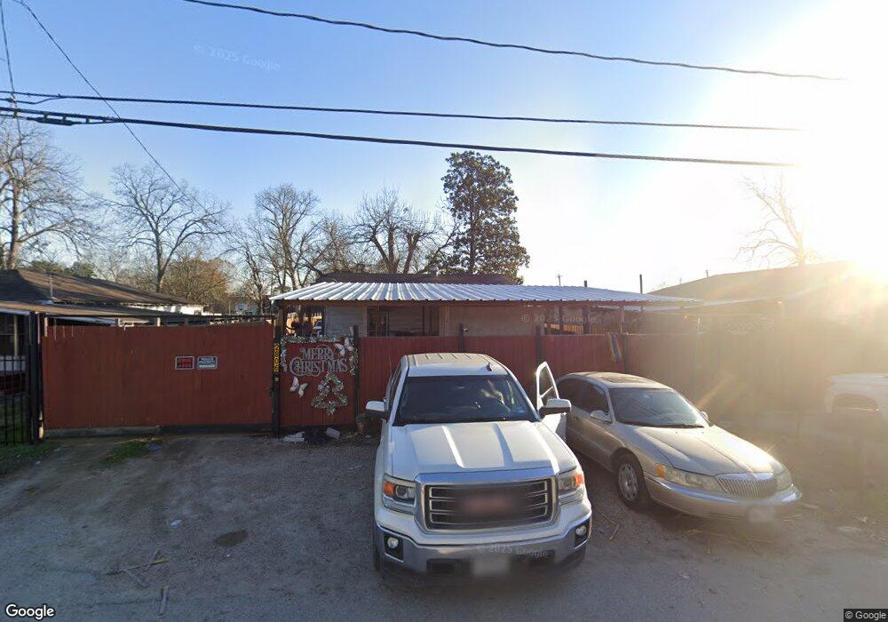 2806 Mierianne St, Houston, TX 77093 - photo 1