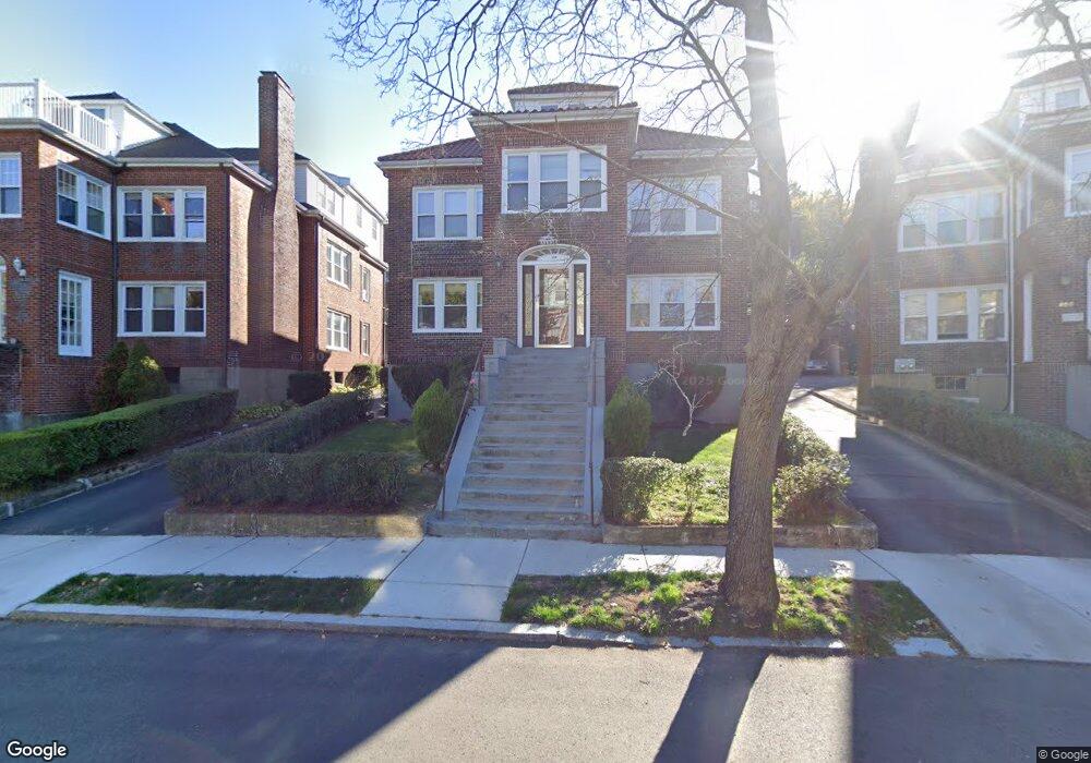 140 Columbia St unit 109-1, Brookline, MA 02446 - photo 1