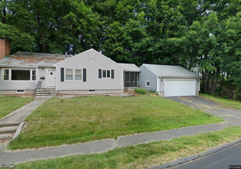 120 Brooklawn Pkwy, Fairfield, CT 06825 - photo 1