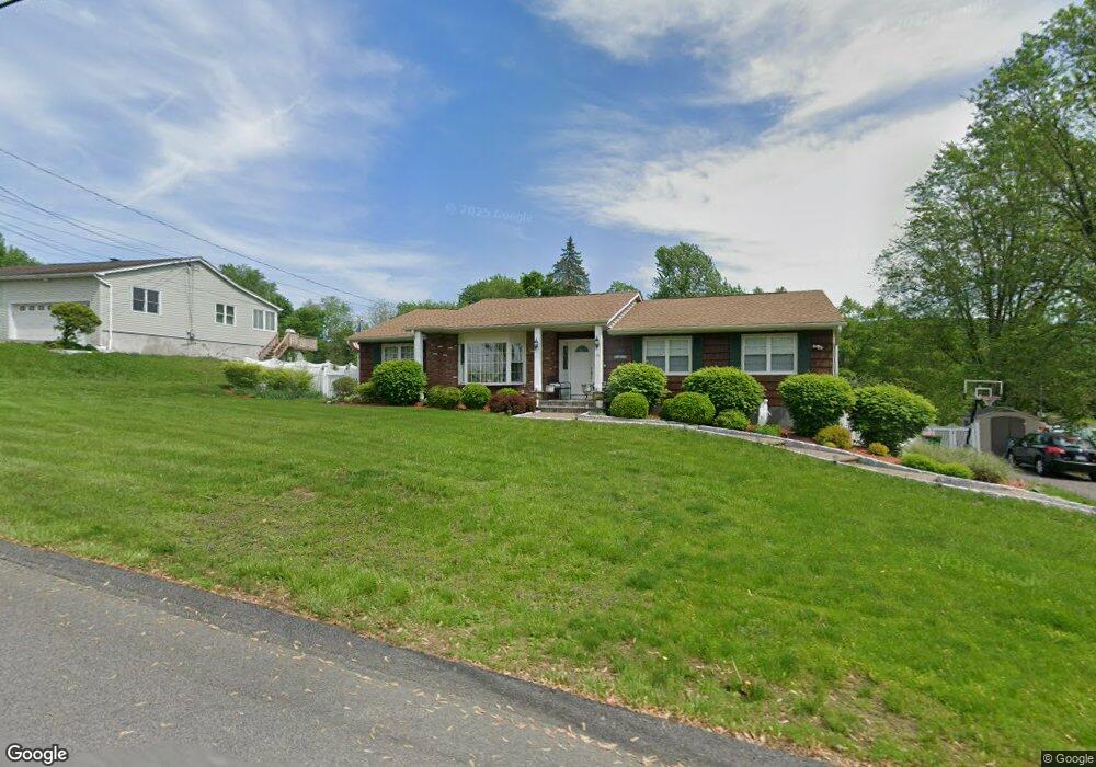 26 W Redoubt Rd, Fishkill, NY 12524 - photo 1