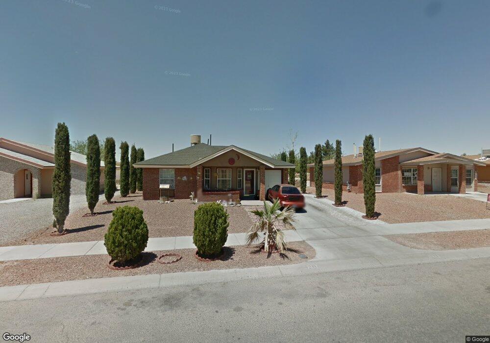 233 Tierra Linda Dr, Horizon City, TX 79928 - photo 1