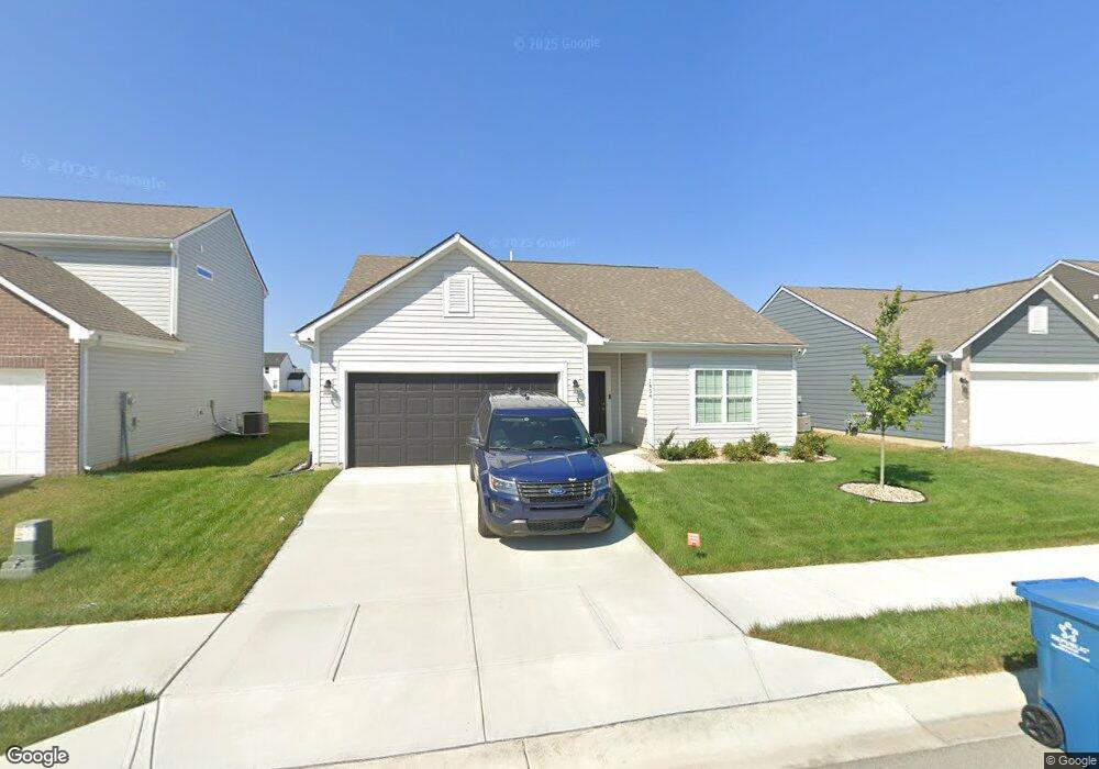 1454 Willow Tree Ln, Sheridan, IN 46069 - photo 1