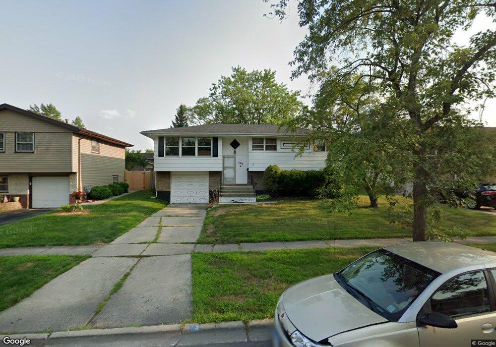 3413 Chestnut Dr, Hazel Crest, IL 60429 - photo 1