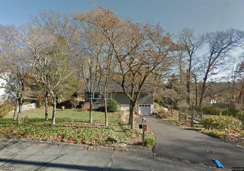 6 Ledgewood Ct, Norwalk, CT 06850 - photo 1