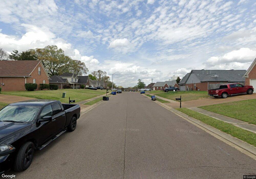 2575 Meadow Ridge Ln, Olive Branch, MS 38654 - photo 1