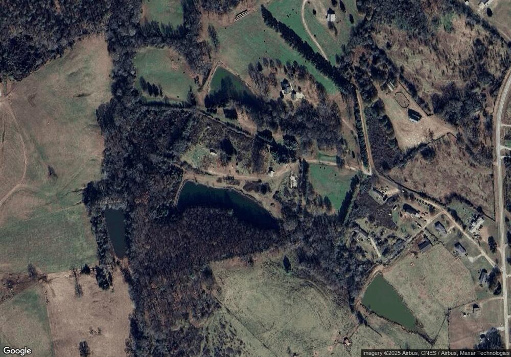 262 Vandiver Rd, Martin, GA 30557 - photo 1