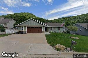 1412 Jonathan Ln, La Crescent, MN 55947
