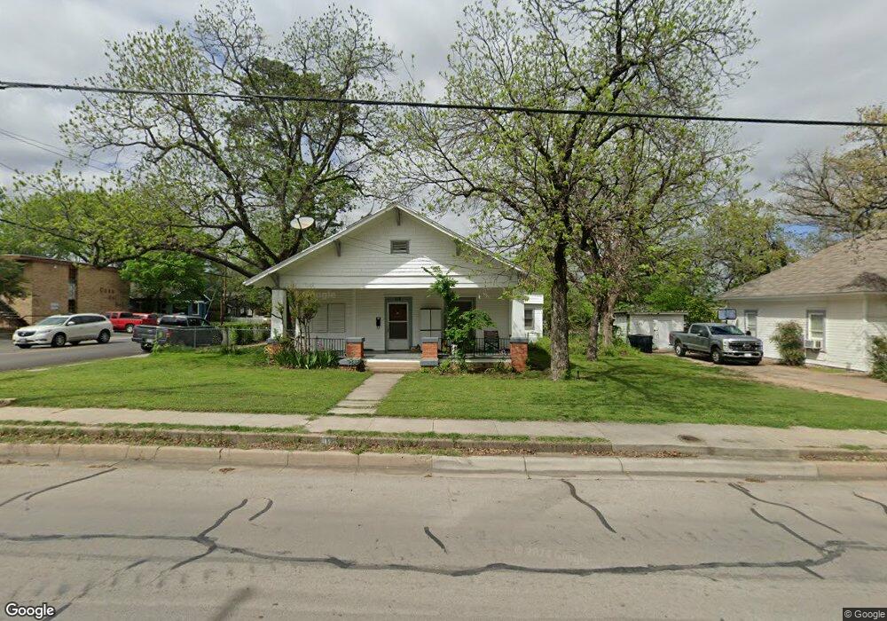 118 W Lee Ave, Weatherford, TX 76086 - photo 1