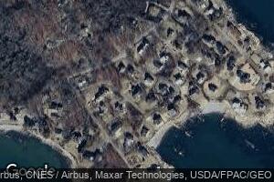 5 E Crescent Cove Ln, Biddeford, ME 04005