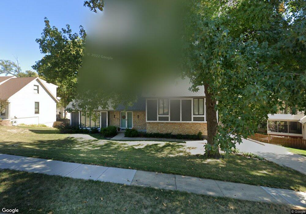 7021 Parkhill St, Shawnee, KS 66216 - photo 1