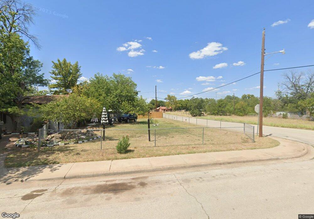 1600 31st St, Wichita Falls, TX 76302 - photo 1