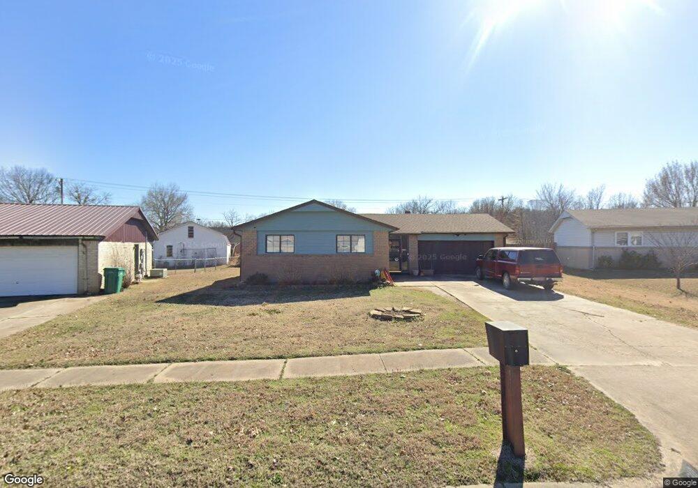 610 W Mike Ave, Sapulpa, OK 74066 - photo 1