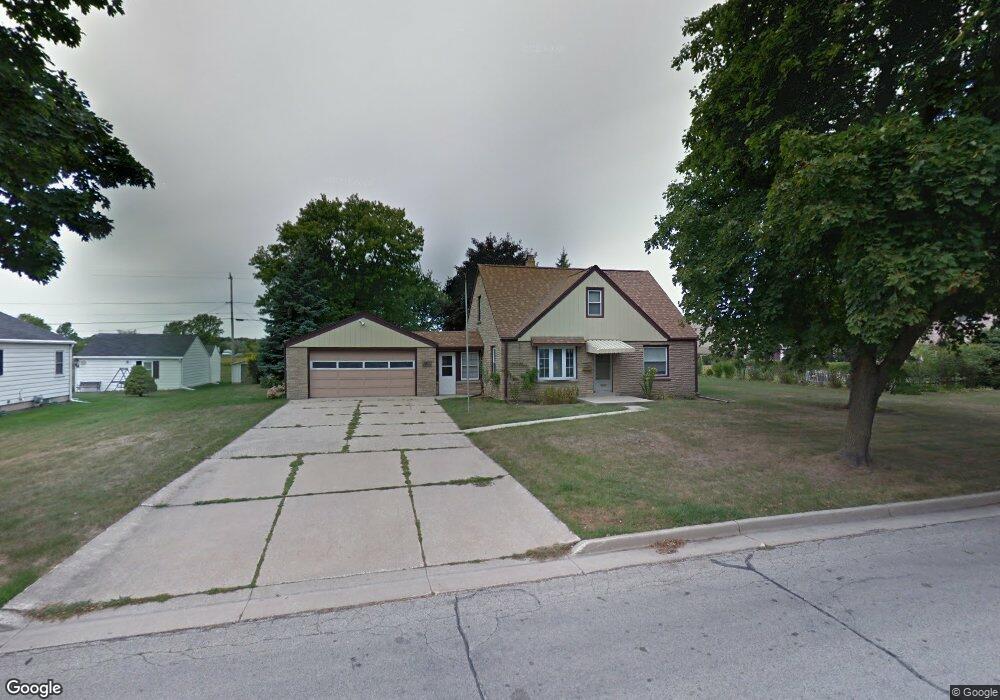 4937 N 132nd St, Butler, WI 53007 - photo 1