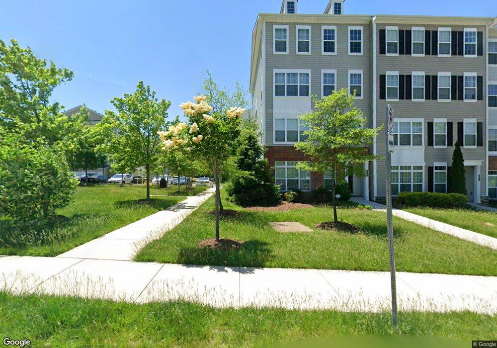 17028 Beveridge Dr unit 26, Dumfries, VA 22026 - photo 1