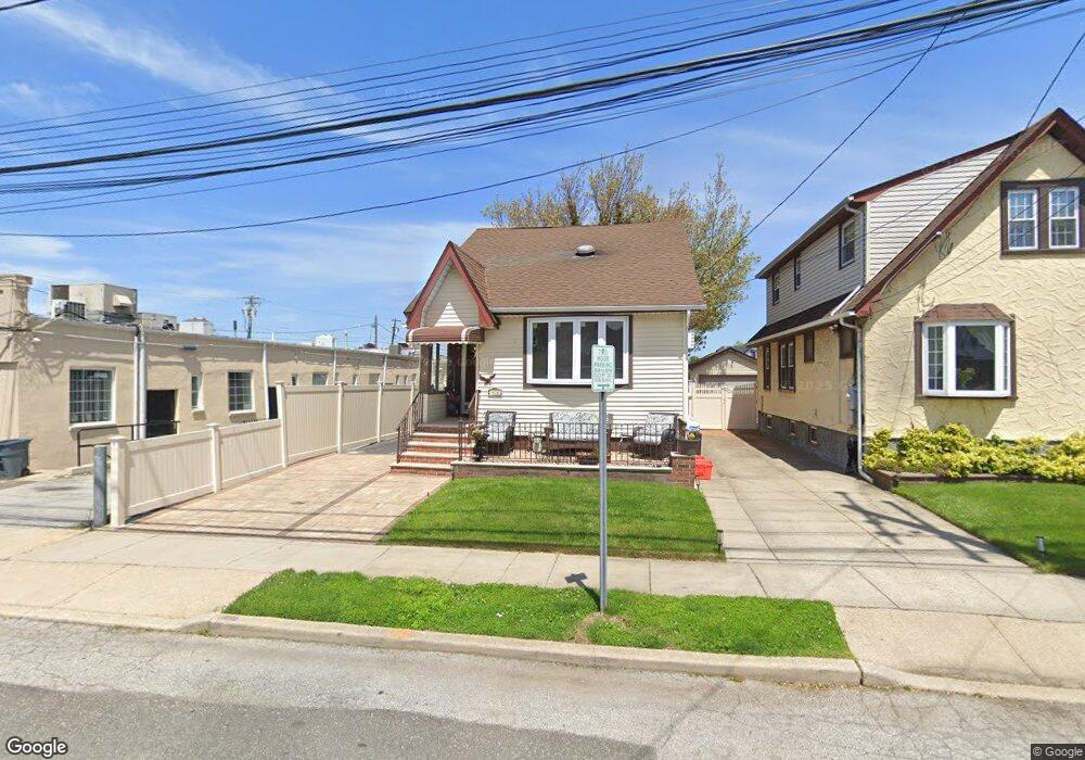 970 Gabriel Ave, Franklin Square, NY 11010 - photo 1