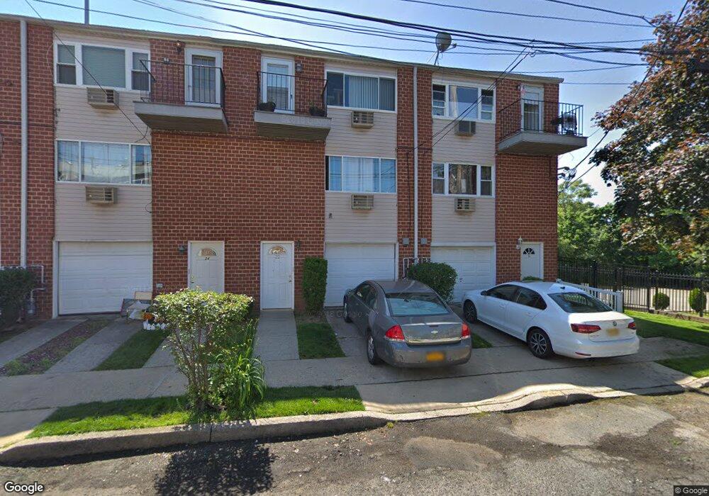 22 Francine Ct unit 108A, Staten Island, NY 10306 - photo 1