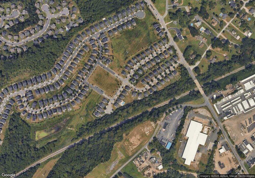 5709 Fieldcrest Dr, White Marsh, MD 21162 - photo 1