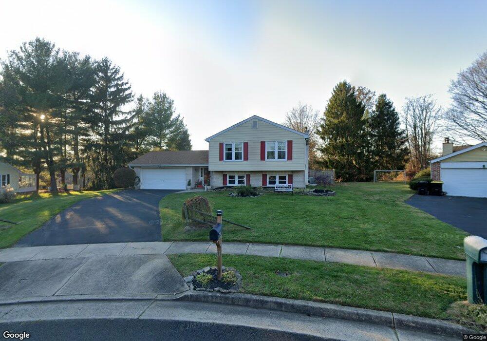 11 Willow Ct, Newtown, PA 18940 - photo 1