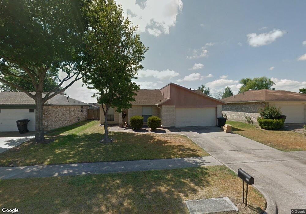 9502 Gulf Bridge St, Houston, TX 77075 - photo 1