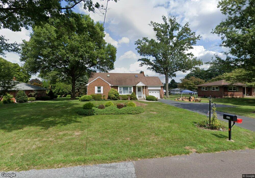 1413 E Meadowbrook Rd, Pottstown, PA 19465 - photo 1