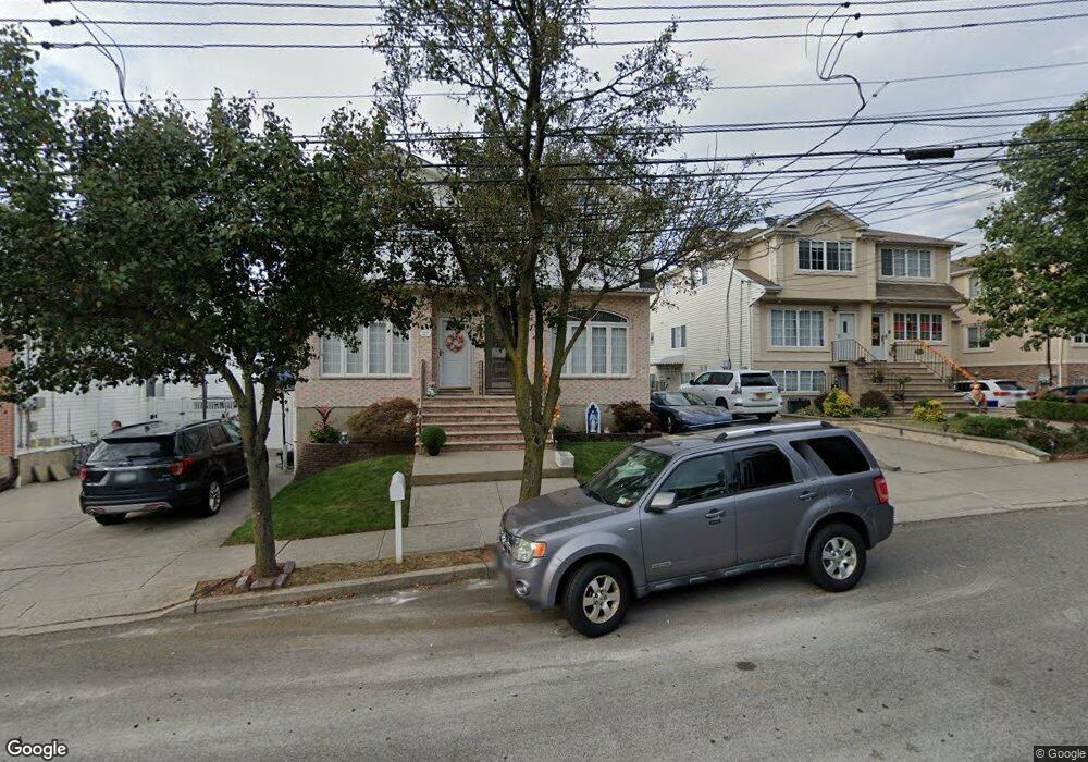 35 Claypit Rd, Staten Island, NY 10309 - photo 1