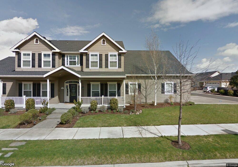 1020 Shake Dr, Central Point, OR 97502 - photo 1