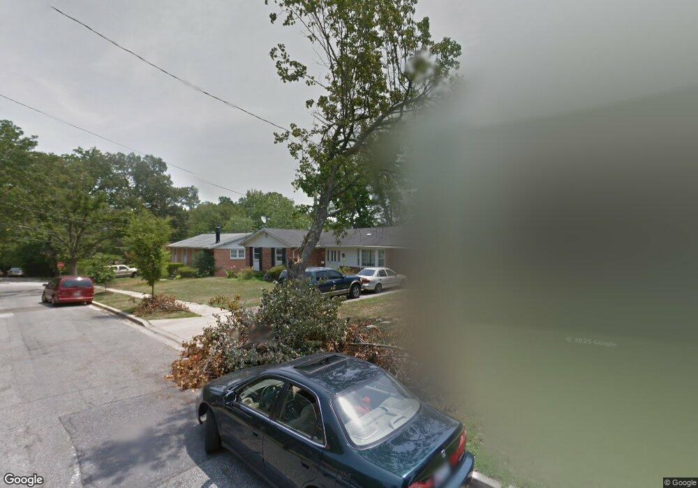 7321 Oakcrest Dr, New Carrollton, MD 20784 - photo 1