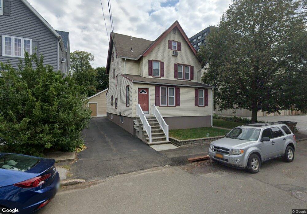 45 Pleasant St unit 1, Stamford, CT 06901 - photo 1