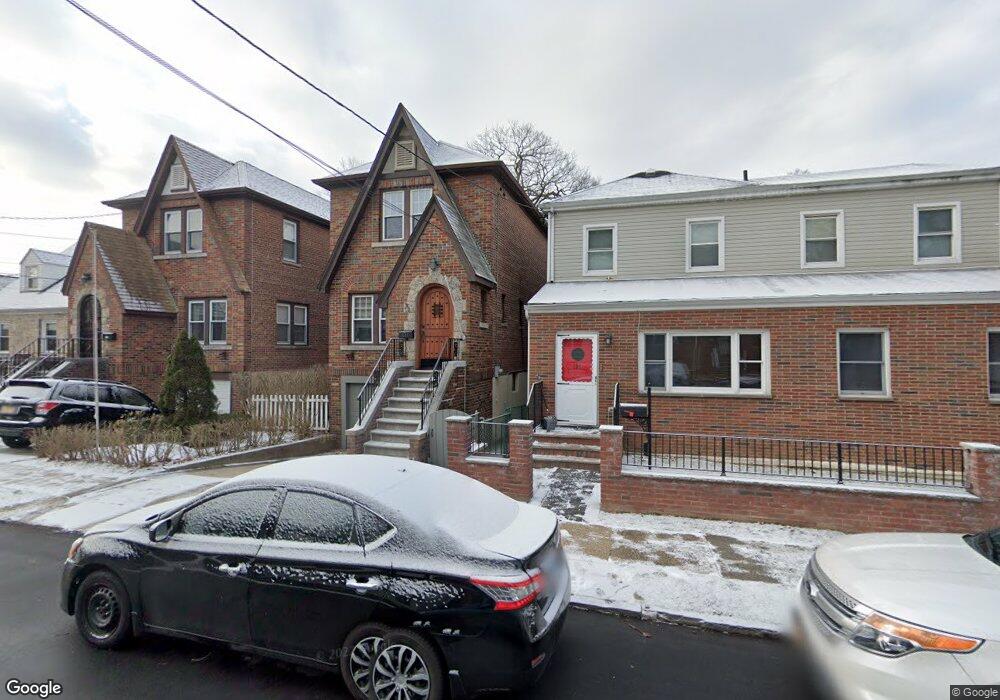 131 King Ave, Yonkers, NY 10704 - photo 1